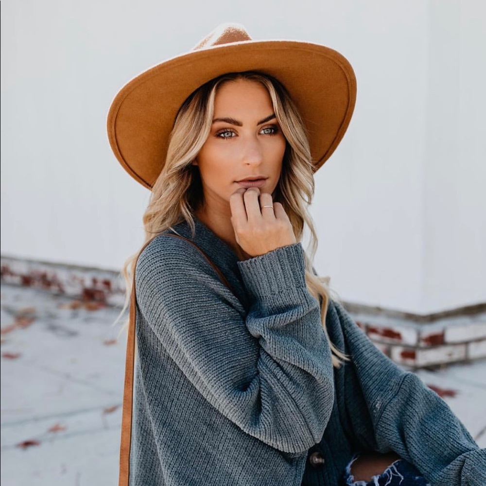 Felt hat